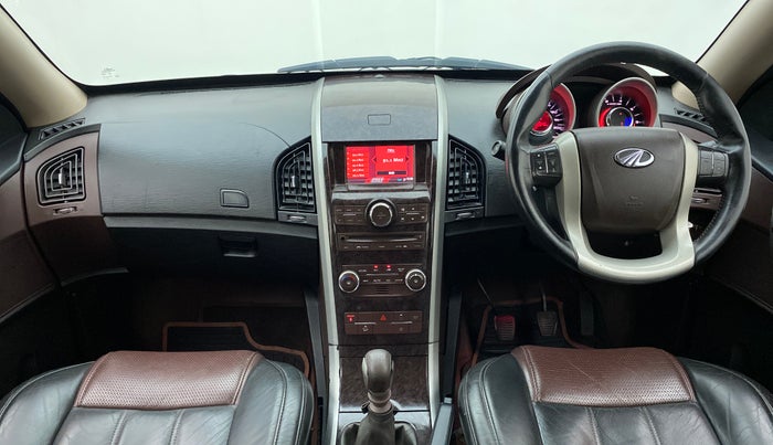 2013 Mahindra XUV500 W8 FWD, Diesel, Manual, 90,942 km, Dashboard