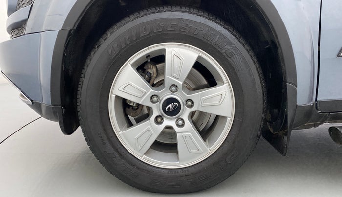 2013 Mahindra XUV500 W8 FWD, Diesel, Manual, 90,942 km, Left Front Wheel