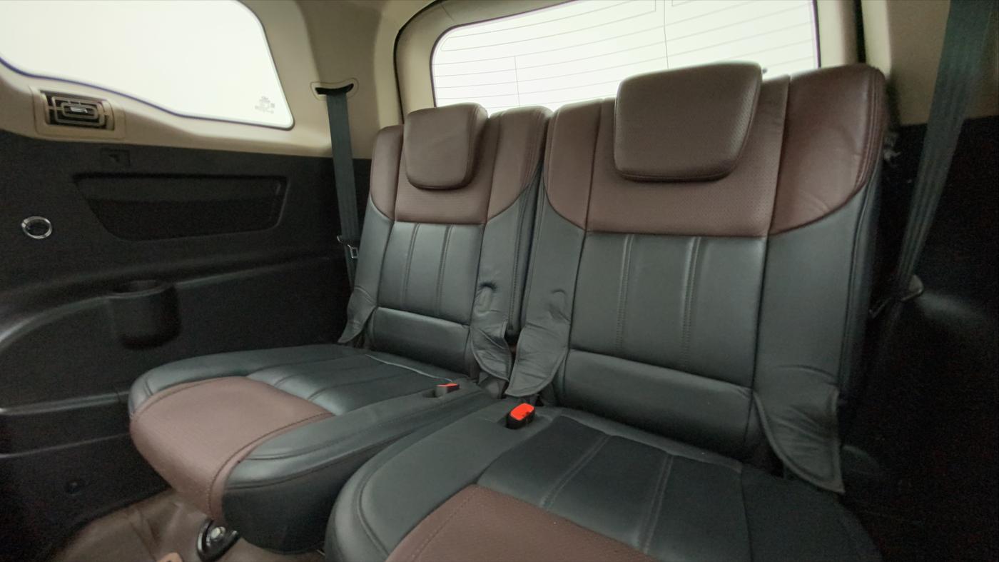 2013 Mahindra XUV500 W8 FWD, Diesel, Manual, 90,942 km, Third Seat Row ( optional )