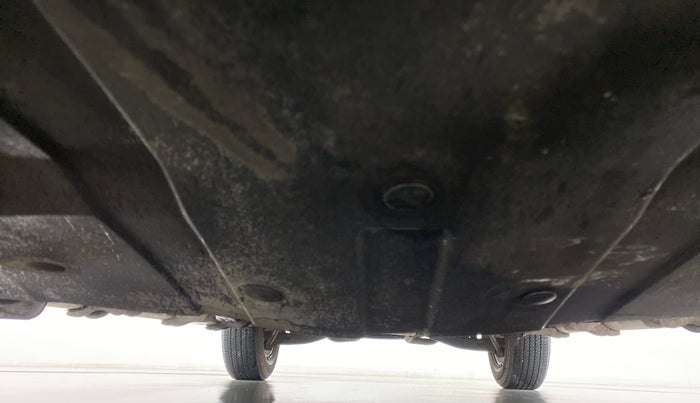 2013 Mahindra XUV500 W8 FWD, Diesel, Manual, 90,942 km, Front Underbody