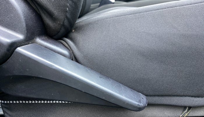 2012 Toyota Etios Liva GD, Diesel, Manual, 1,59,864 km, Driver Side Adjustment Panel