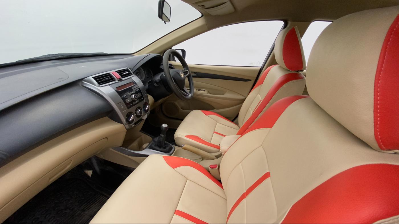 2012 Honda City 1.5L I-VTEC S MT, Petrol, Manual, 1,17,766 km, Right Side Front Door Cabin