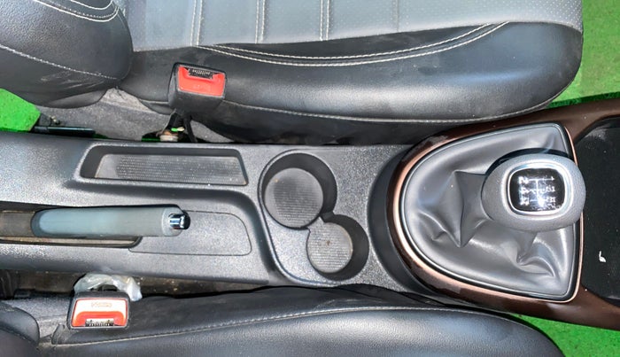 2022 Hyundai AURA SX 1.2 CNG, CNG, Manual, 25,033 km, Gear Lever