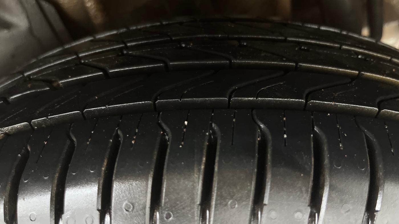 2016 Tata Tiago XZ PETROL, Petrol, Manual, 40,629 km, Left Rear Tyre Tread