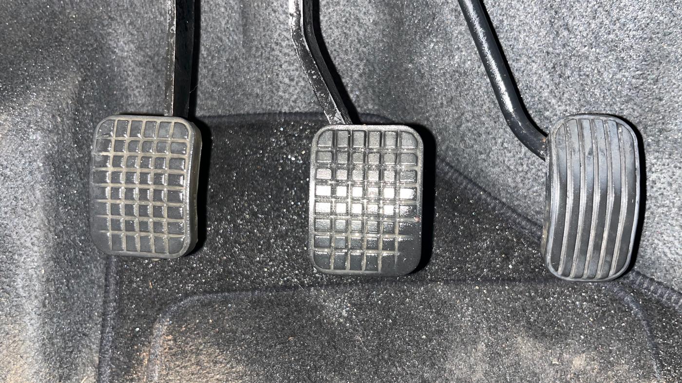 2016 Tata Tiago XZ PETROL, Petrol, Manual, 40,629 km, Pedals