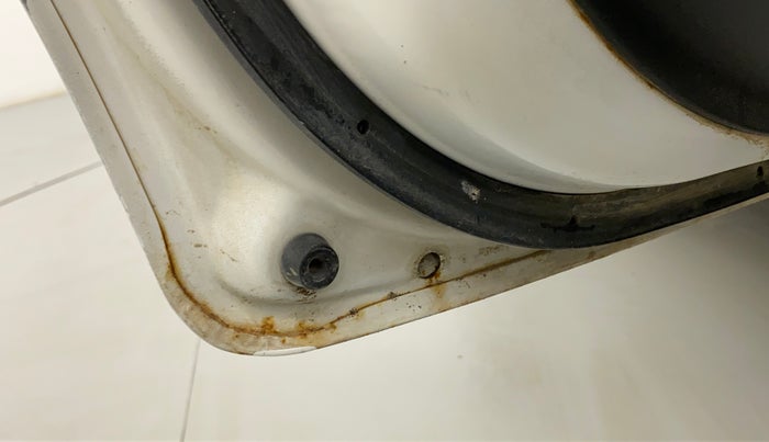2010 Maruti Ritz LXI, Petrol, Manual, 50,387 km, Rear left door - Slight discoloration