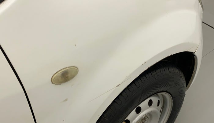 2010 Maruti Ritz LXI, Petrol, Manual, 50,387 km, Right fender - Minor scratches