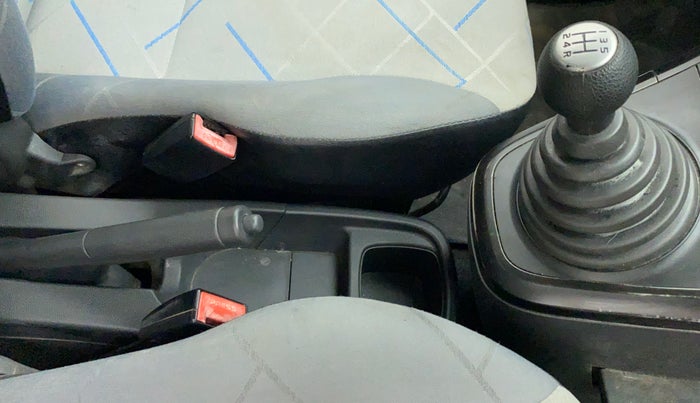 2010 Maruti Ritz LXI, Petrol, Manual, 50,387 km, Gear Lever