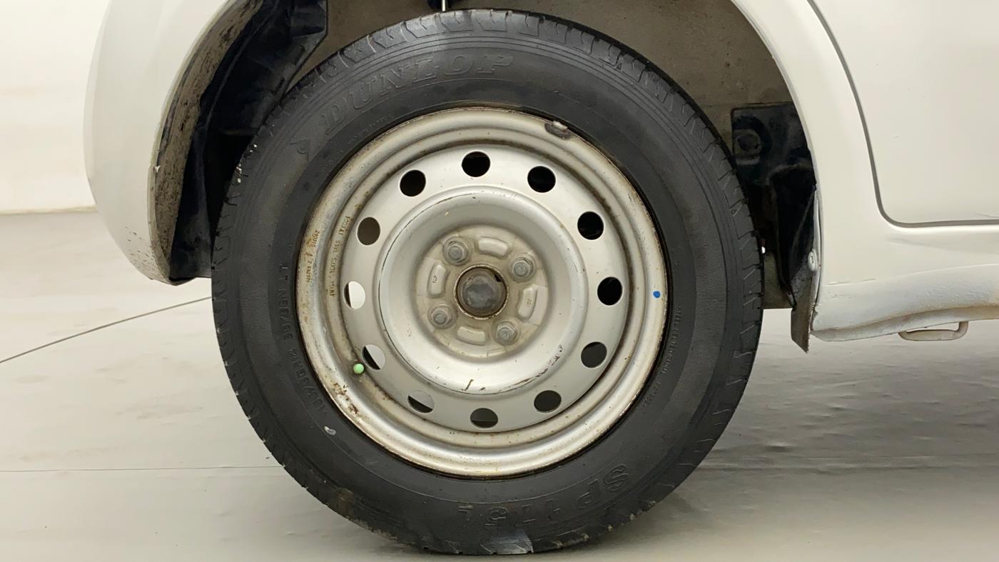 2010 Maruti Ritz LXI, Petrol, Manual, 50,387 km, Right Rear Wheel