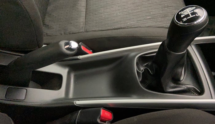 2016 Maruti Baleno ZETA 1.2 K12, Petrol, Manual, 34,536 km, Gear Lever