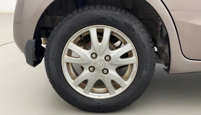 2014 Honda Brio VX MT, Petrol, Manual, 55,425 km, Right Rear Wheel