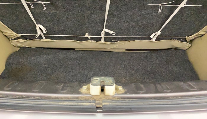 2014 Honda Brio VX MT, Petrol, Manual, 55,425 km, Boot Inside