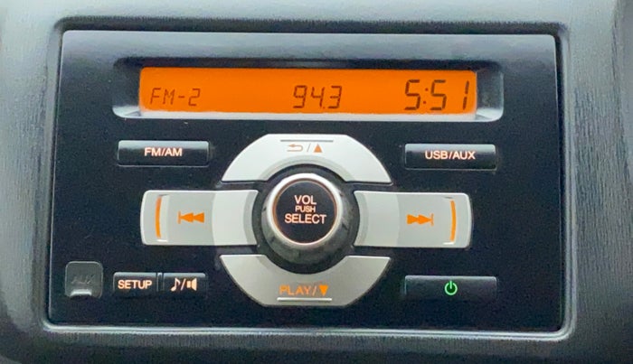 2014 Honda Brio VX MT, Petrol, Manual, 55,425 km, Infotainment System