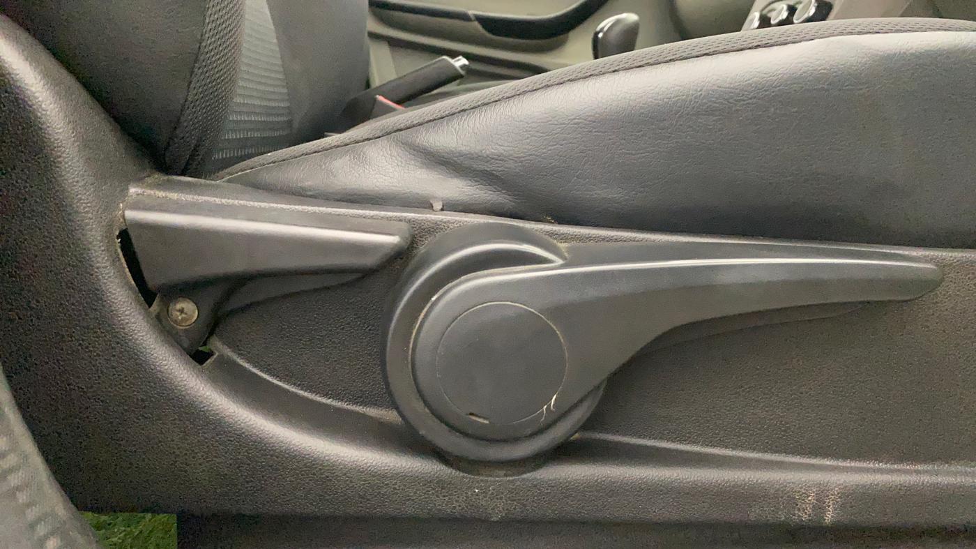 2019 Tata Tiago XZ PETROL, Petrol, Manual, 84,778 km, Driver Side Adjustment Panel