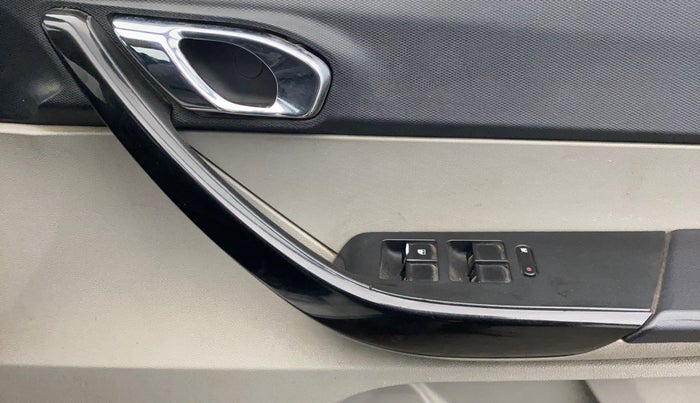 2019 Tata Tiago XZ PETROL, Petrol, Manual, 84,778 km, Driver Side Door Panels Control