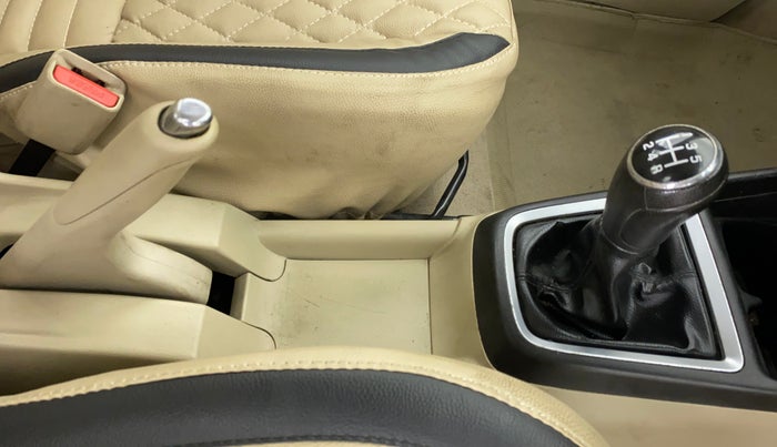 2017 Maruti Dzire VXI, Petrol, Manual, 53,119 km, Gear Lever