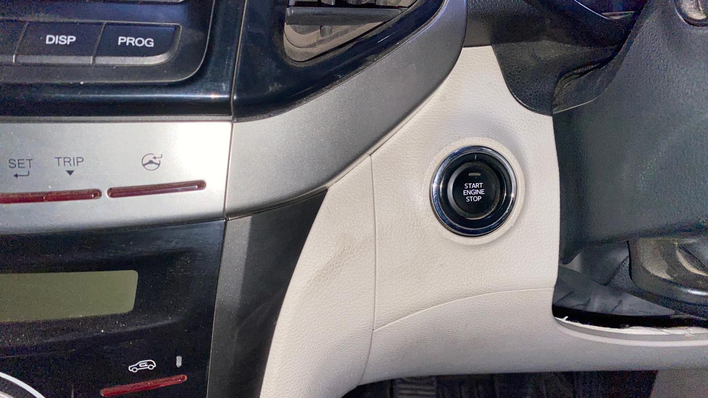 2021 Mahindra XUV300 W8 (O) 1.2 PETROL, Petrol, Manual, 44,993 km, Keyless Start/ Stop Button