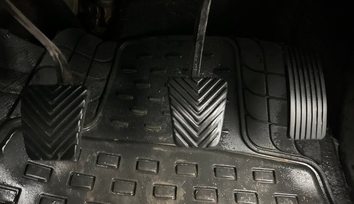 2017 Hyundai Creta E PLUS 1.6 PETROL, Petrol, Manual, 95,454 km, Pedals