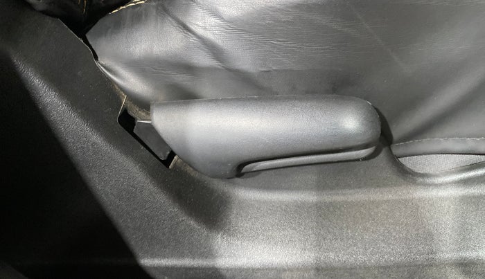 2022 Maruti Vitara Brezza LXI, Petrol, Manual, 24,214 km, Driver Side Adjustment Panel