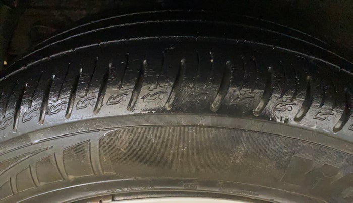 2020 KIA SONET HTK PLUS 1.5, Diesel, Manual, 44,130 km, Right Rear Tyre Tread