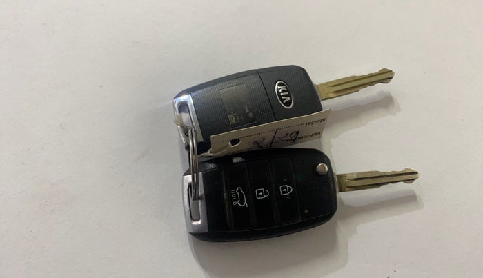 2020 KIA SONET HTK PLUS 1.5, Diesel, Manual, 44,130 km, Key Close Up