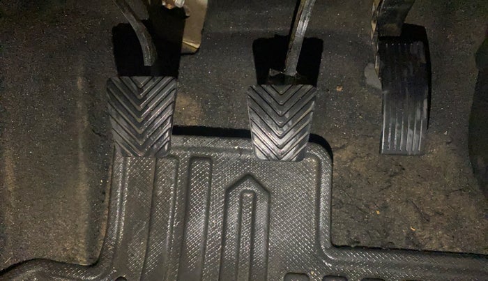 2020 KIA SONET HTK PLUS 1.5, Diesel, Manual, 44,130 km, Pedals