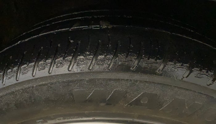 2020 KIA SONET HTK PLUS 1.5, Diesel, Manual, 44,130 km, Right Front Tyre Tread