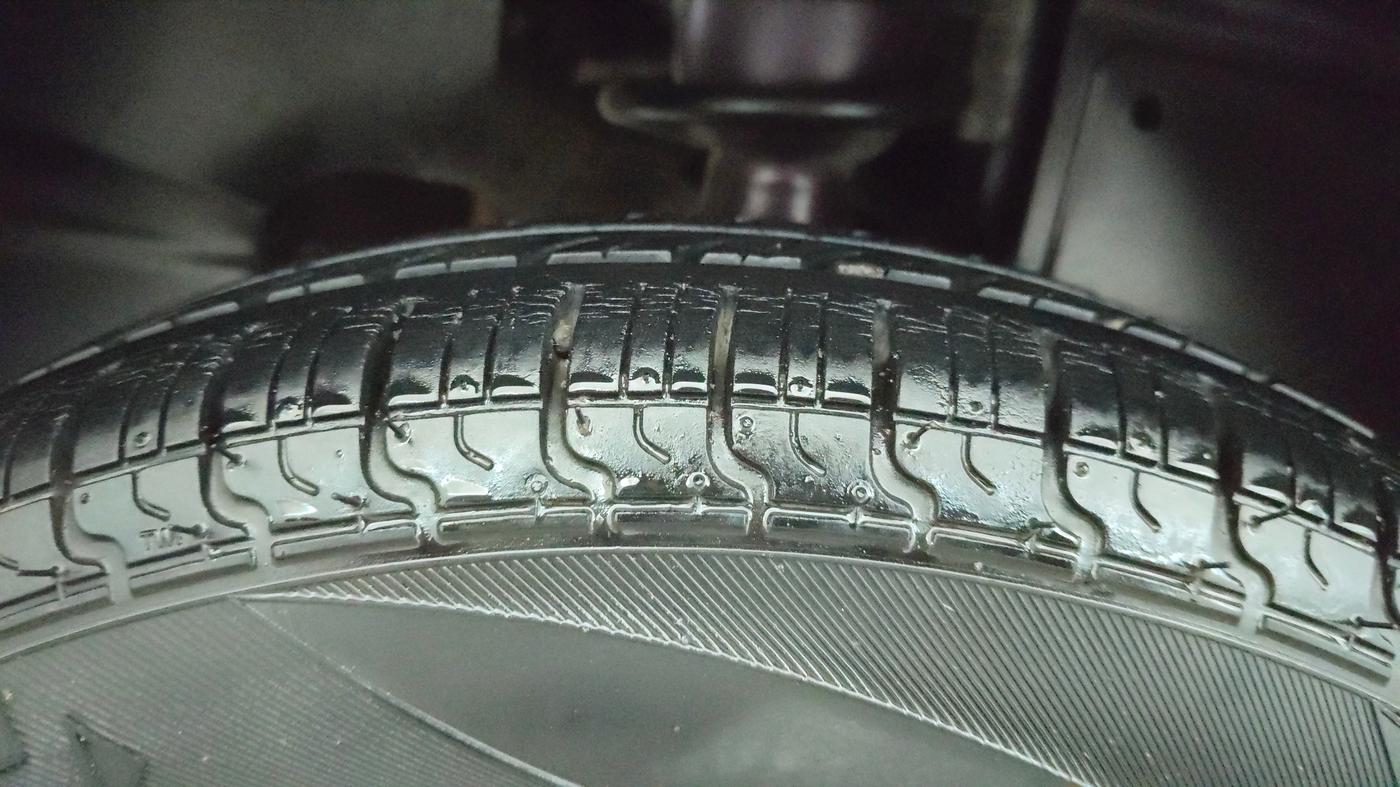 2015 Tata Nano TWIST XT, Petrol, Manual, 45,127 km, Right Rear Tyre Tread