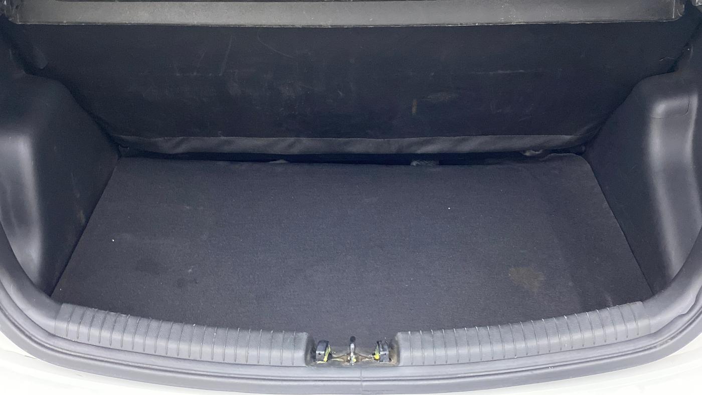 2018 Hyundai Grand i10 MAGNA 1.2 KAPPA VTVT, Petrol, Manual, 27,334 km, Boot Inside