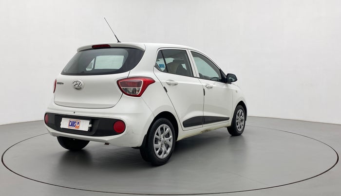 2018 Hyundai Grand i10 MAGNA 1.2 KAPPA VTVT, Petrol, Manual, 27,334 km, Right Back Diagonal