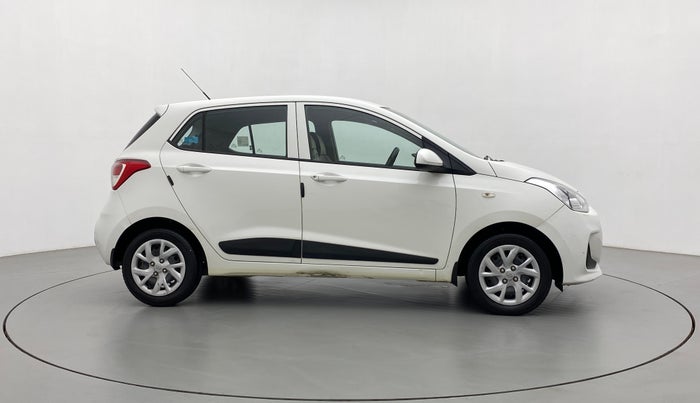 2018 Hyundai Grand i10 MAGNA 1.2 KAPPA VTVT, Petrol, Manual, 27,334 km, Right Side View