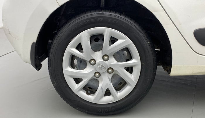 2018 Hyundai Grand i10 MAGNA 1.2 KAPPA VTVT, Petrol, Manual, 27,334 km, Right Rear Wheel