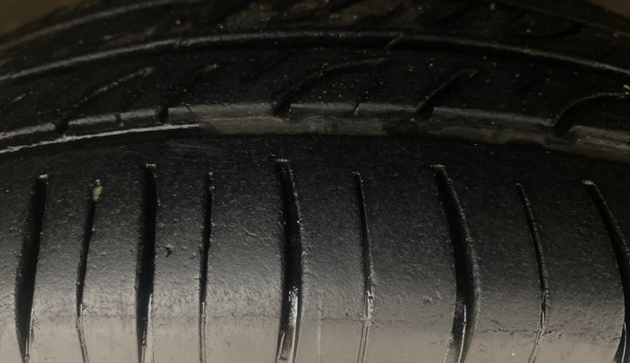 2017 Maruti Celerio VXI (O), Petrol, Manual, 56,741 km, Right Front Tyre Tread
