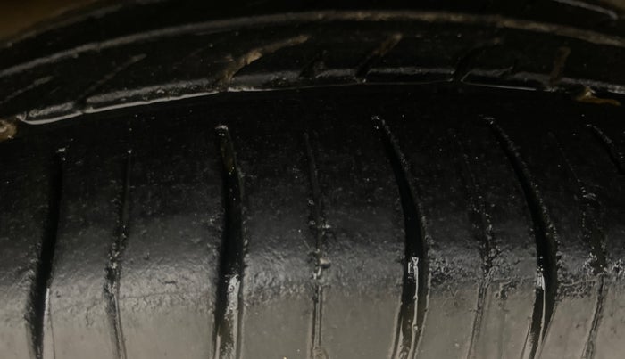 2017 Maruti Celerio VXI (O), Petrol, Manual, 56,741 km, Right Rear Tyre Tread
