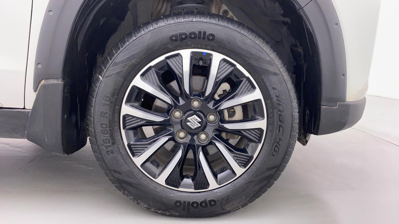 2022 Maruti BREZZA ZXI + SMART HYBRID, Petrol, Manual, 16,525 km, Right Front Wheel