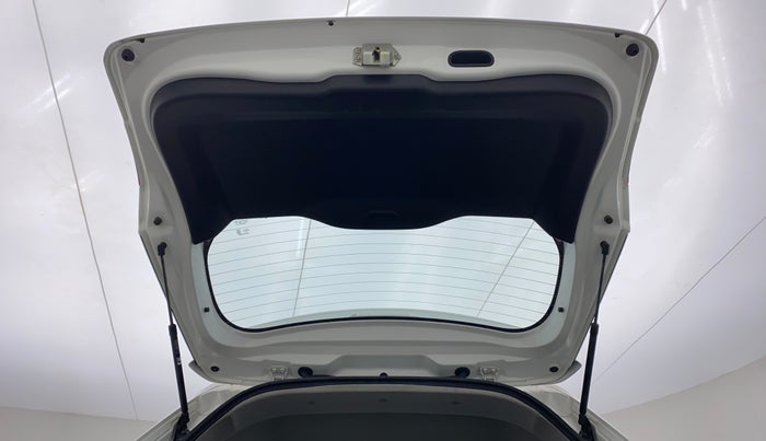 2022 Maruti BREZZA ZXI + SMART HYBRID, Petrol, Manual, 16,525 km, Boot Door Open