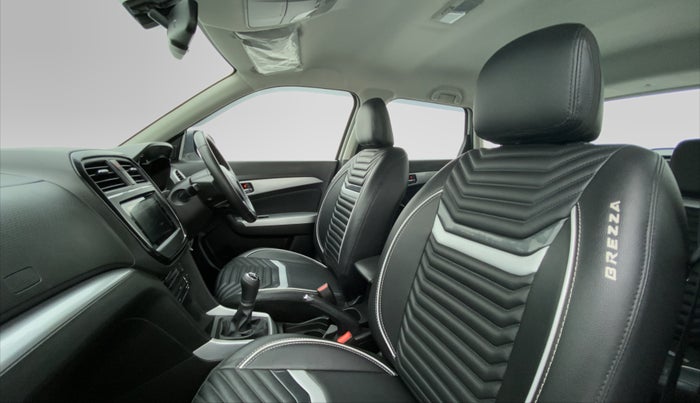 2022 Maruti BREZZA ZXI + SMART HYBRID, Petrol, Manual, 16,525 km, Right Side Front Door Cabin