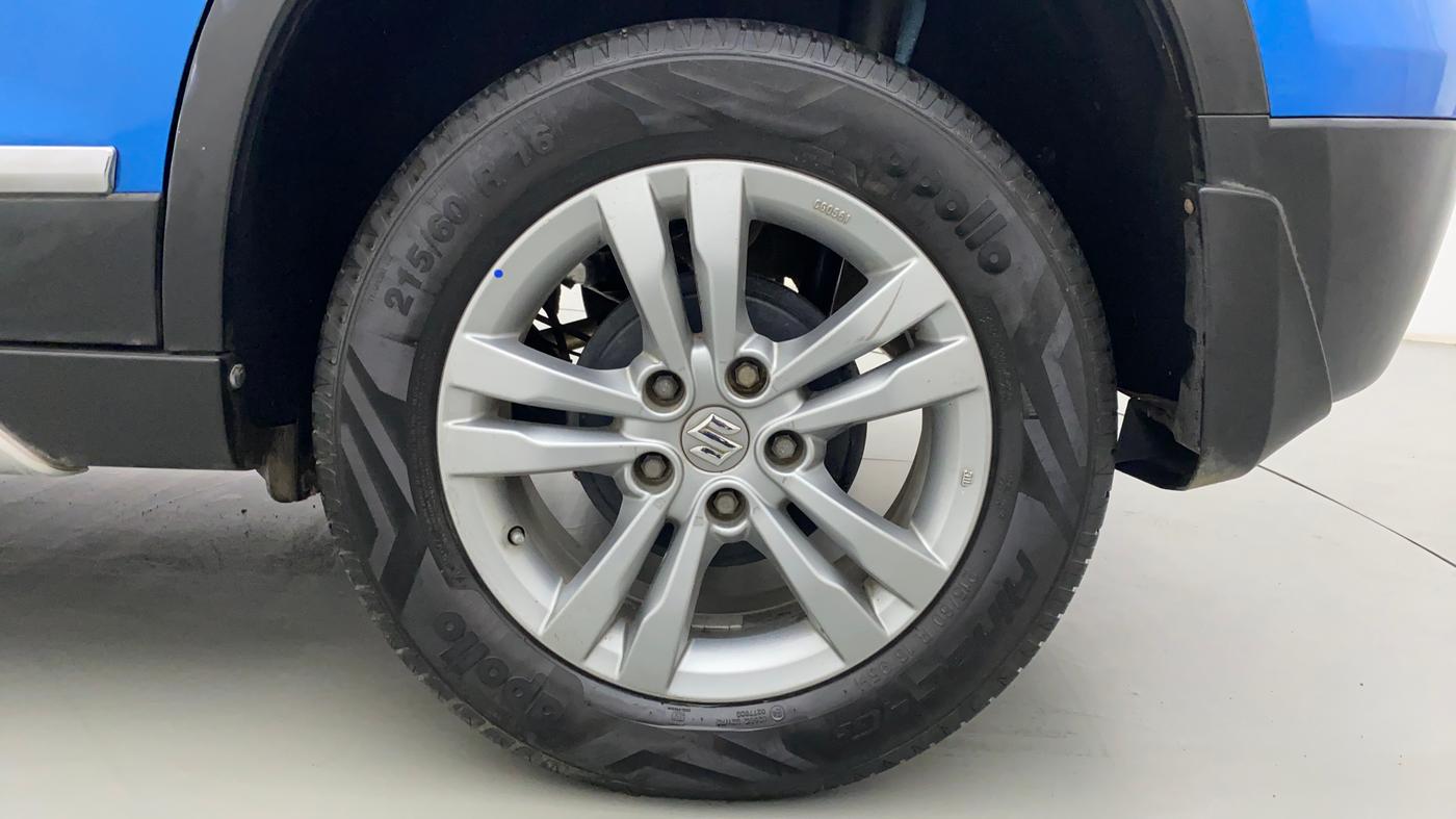 2016 Maruti Vitara Brezza ZDI, Diesel, Manual, 89,093 km, Left Rear Wheel