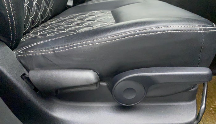 2016 Maruti Vitara Brezza ZDI, Diesel, Manual, 89,093 km, Driver Side Adjustment Panel