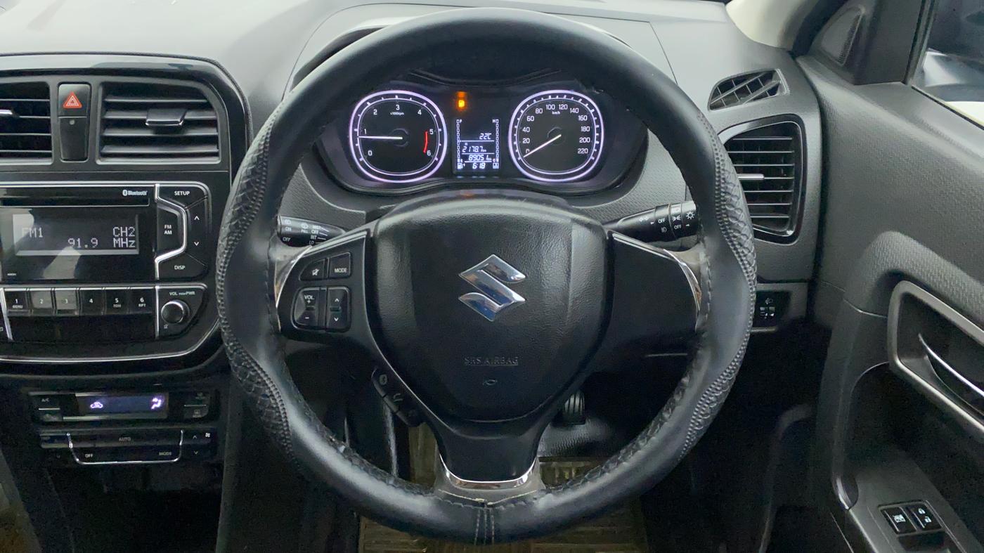 2016 Maruti Vitara Brezza ZDI, Diesel, Manual, 89,093 km, Steering Wheel Close Up