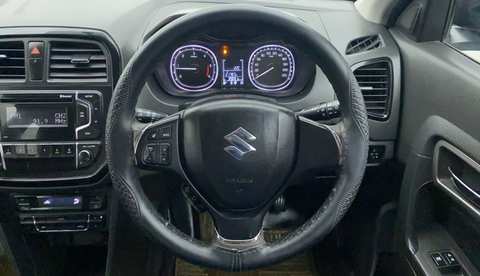 2016 Maruti Vitara Brezza ZDI, Diesel, Manual, 89,093 km, Steering Wheel Close Up
