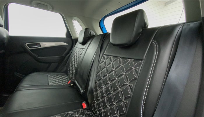 2016 Maruti Vitara Brezza ZDI, Diesel, Manual, 89,093 km, Right Side Rear Door Cabin