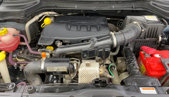2021 Mahindra XUV300 W8 (O) 1.2 PETROL AMT, Petrol, Automatic, 78,608 km, Engine View