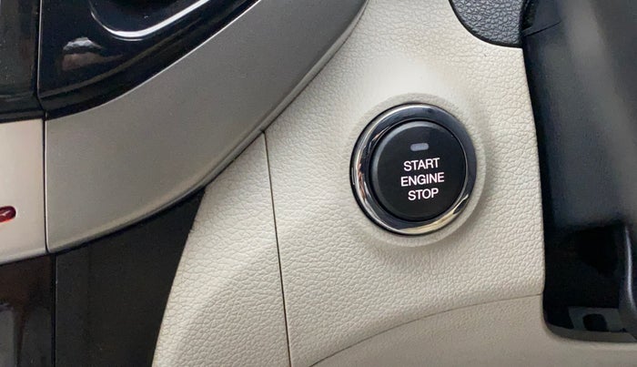 2021 Mahindra XUV300 W8 (O) 1.2 PETROL AMT, Petrol, Automatic, 78,608 km, Keyless Start/ Stop Button