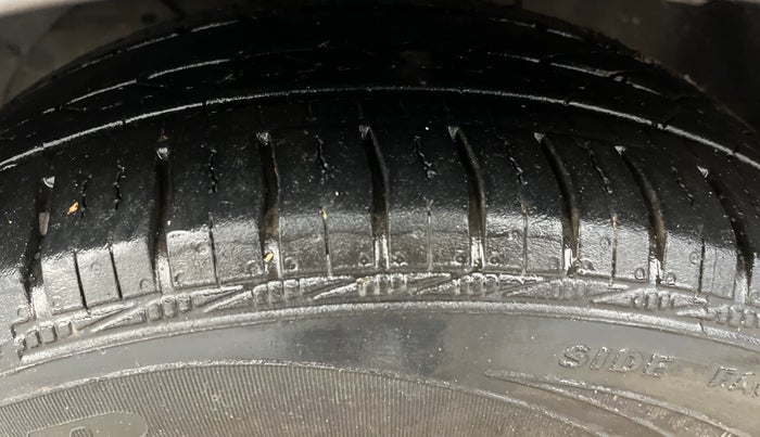 2019 Maruti Baleno SIGMA PETROL 1.2, Petrol, Manual, 88,647 km, Left Front Tyre Tread