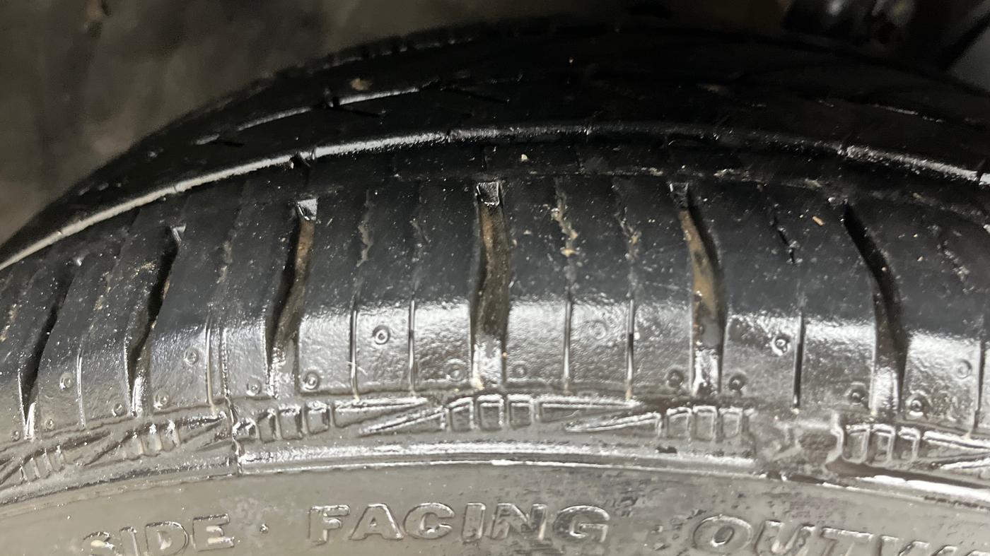 2019 Maruti Baleno SIGMA PETROL 1.2, Petrol, Manual, 88,608 km, Right Front Tyre Tread