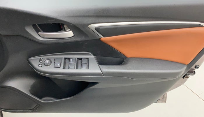 2015 Honda Jazz 1.2L I-VTEC V, Petrol, Manual, 1,08,785 km, Driver Side Door Panels Control