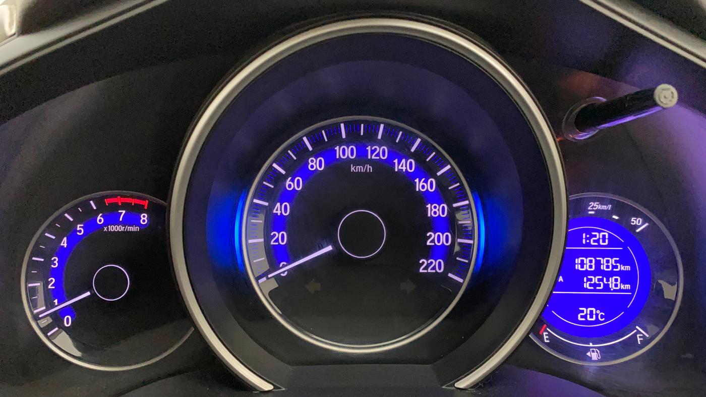 2015 Honda Jazz 1.2L I-VTEC V, Petrol, Manual, 1,08,785 km, Odometer Image
