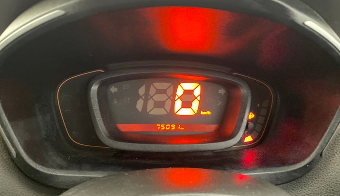 2017 Renault Kwid CLIMBER 1.0, Petrol, Manual, 75,069 km, Odometer Image