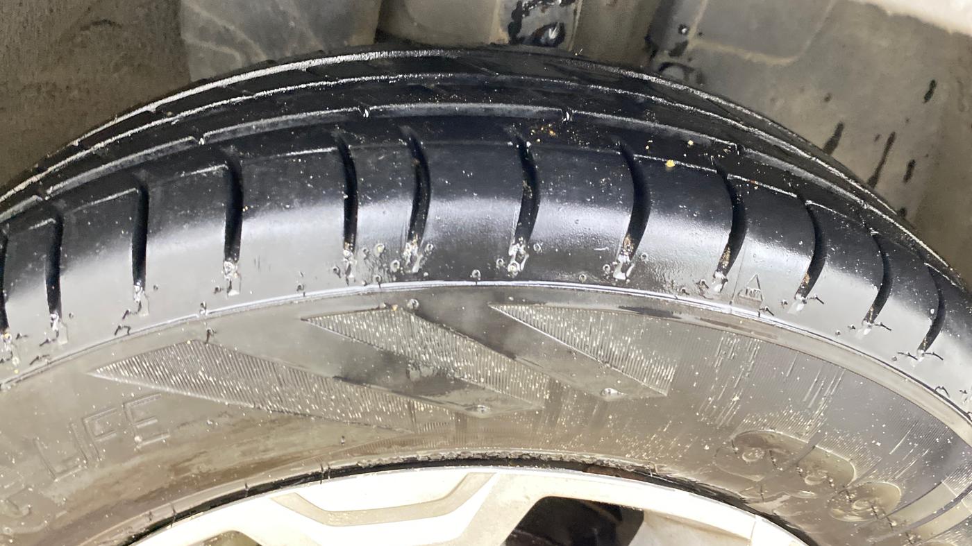 2017 Renault Kwid CLIMBER 1.0, Petrol, Manual, 75,428 km, Right Front Tyre Tread